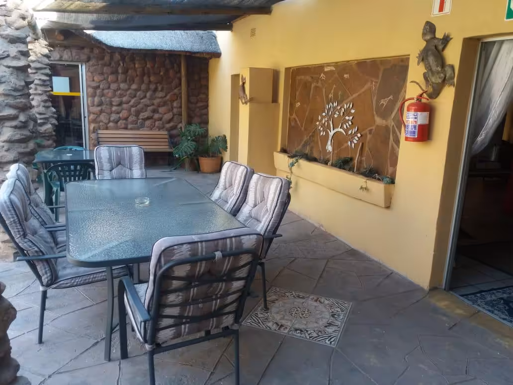 Elephant Rock Inn Self-catering Accommodation in Olifantshoek